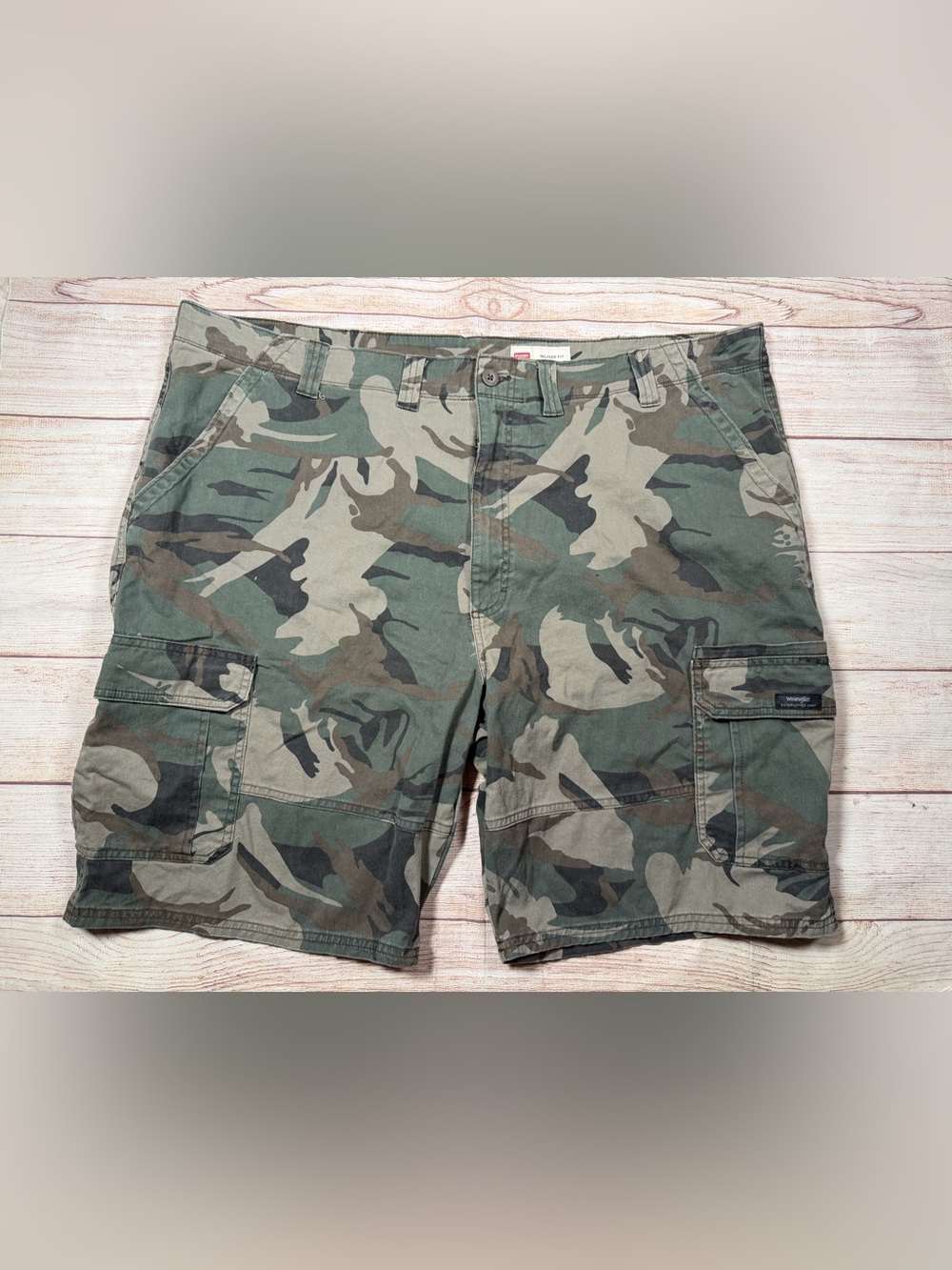 Wrangler Camo Cargo Shorts - Green & Brown